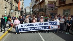 Vecinos de A Pobra re&uacute;nen 3.300 firmas para solicitar a Sanidade que el PAC funcione en horario de tarde