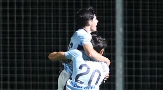 Anxo Rodr�guez, celebrando el gol que anot� con el Celta Fortuna ante el Osasuna B.