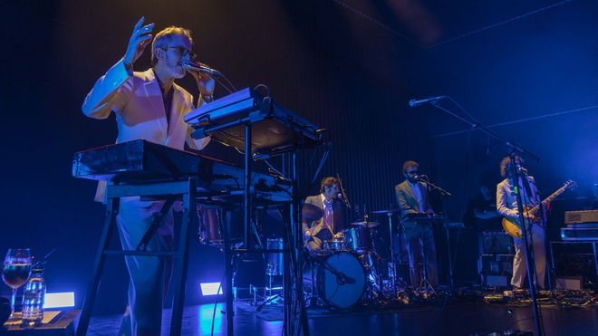 Xoel Lpez, a la izquierda, en un concierto de este ao en Santiago