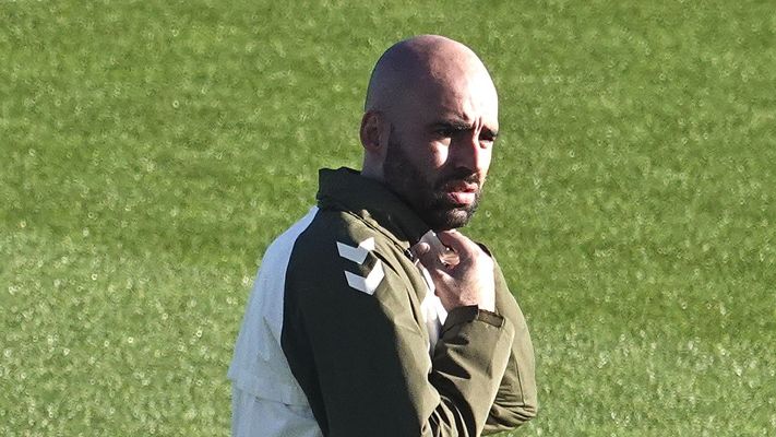 Claudio Gir&aacute;ldez, en un entrenamiento del Celta en la Cidade Deportiva Afouteza,