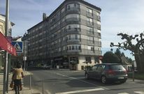 Sobre la �ltima planta del edificio pesa una sentencia firme de demolici�n desde 1997. 