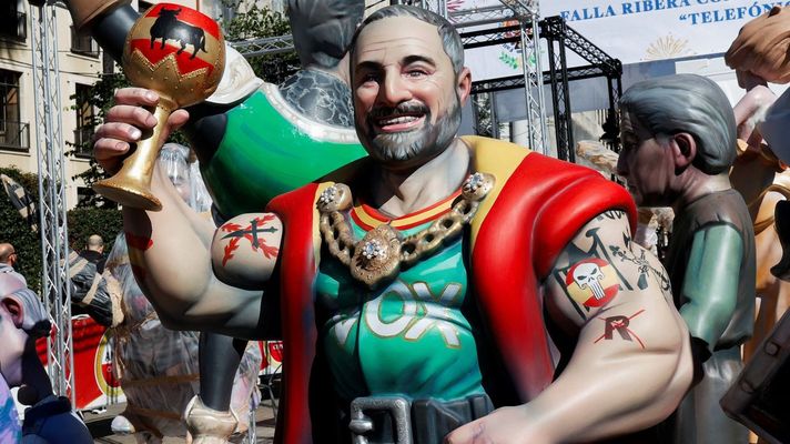 Un ninot de Santiago Abascal en las tradicionales fallas de Valencia.