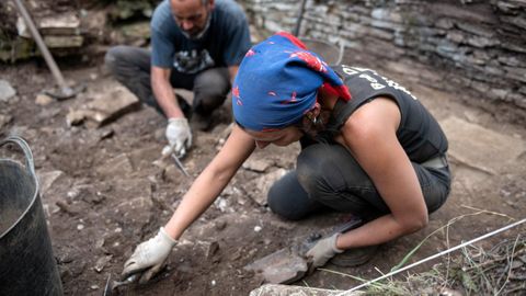 Un aspecto de la primera campaña de excavaciones en el yacimiento del monte Cido, que se llevó a cabo en agosto del 2021