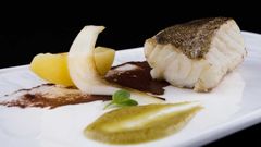 Bacalao a la brasa,Olivas,huevo y pil pil en el restaurante El Foral�n
