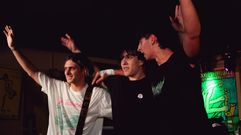 Tres j�venes lucenses dan vida a la banda Beach Avenue