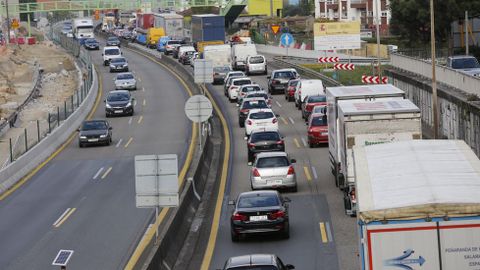 Dos choques en Rande colapsan el puente y el centro de la ciudad