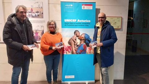 De Izquierda a derecha Nacho Calvio, Vernica Rodrguez y Luis Alberto Fernndez.