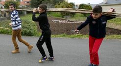 Los trabajos se desarrollaron en Testos, cerca de donde hoy se va a repoblar el monte. 