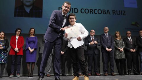 Hasta un total de cuarenta alumnos de distintos centros de la provincia resultaron premiados en el concurso de la Constituci�n.