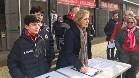 Recogida de firmas para camibar el nombre de la Puerta 1 del Molin�n