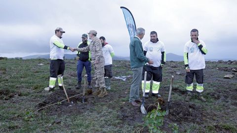 INAUGURACION DEL BOSQUE DEFENSA-IBERDROLA EN LA ESTACION DE VIGILANCIA AEREA EVA 10 DEL BARBANZA