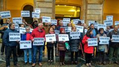 Representantes de todas las asociaciones vecinales de Gij�n, en diciembre ante la casa consistorial
