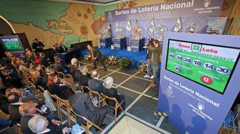 Sorteo de la Lotera Nacional en la Escuela Naval de Marn