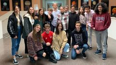 Alumnos del bachillerato de excelencia Stembach del IES Mar�a Casares de Oleiros. �No tienen por qu� ser los m�s brillantes, son alumnos curiosos, inquietos y con ganas de saber�, explica la directora.