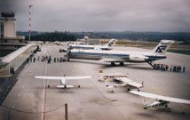 Imagen de los aviones de Aviaco que cubran las nuevas rutas de Madrid y Barcelona. 