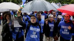 Concentraci�n de funcionarios de A Coru�a y Ferrol ante la sede del Tribunal Superior de Xustiza de Galicia, en A Coru�a