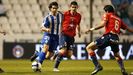 Antonio Hidalgo, como jugador del Osasuna, persigue a Valerón en un partido en Riazor en el 2009