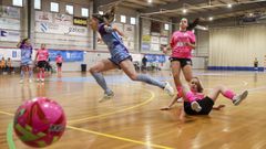 El Valdetires, que tambi�n jug� ayer, retom� el partido aplazado frente al Ibiza.