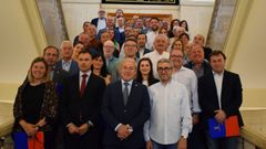 La firma de los convenios tuvo lugar este viernes en el Pazo de San Marcos.