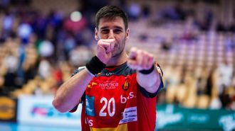 Abel Serdio celebra uno de los goles de la selecci&oacute;n espa&ntilde;ola