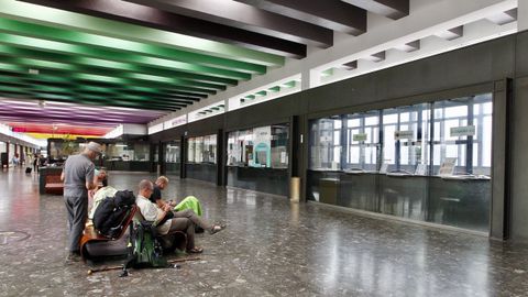 Estacin de autobuses de Santiago durante la jornada de huelga