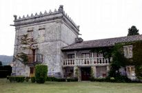 Broull�n encontr� los or�genes del pazo de A Touza en el siglo XV y no en el XVII como se cre�a. 