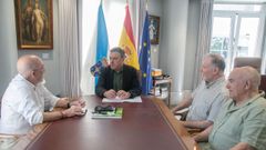 Valent�n Gonz�lez Formoso con el Foro Cidad�n polo Ferrocarril de Ferrolterra