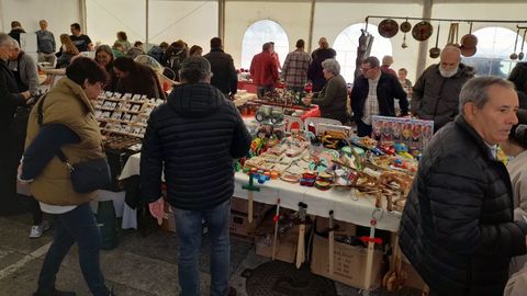 El cuarto mercado rural ofreci variedad de productos en los 22 puestos