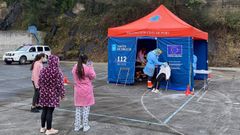 Foto de archivo del cribado llevado a cabo en el poblado chabolista de O Vao, en Poio, a mediados de enero