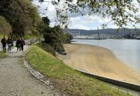 El arenal se encuentra cerrado al ba�o de forma permanente. 