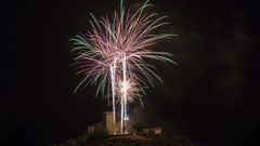 La traca final de la primera sesin de fuegos artificiales de las fiestas de Monforte