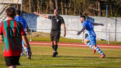 Imagen de archivo de Viturro celebrando un gol contra el Laracha