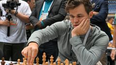 Magnus Carlsen, en una foto de archivo, durante una partida en Budapest, en el mes de septiembre 