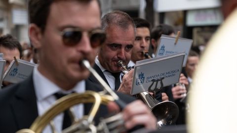 Las calles del centro de Oviedo acogen este jueves el tradicional desfile del día de América en Asturias, en su 72 edición