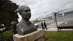 Escultura de Castelo en Rianxo