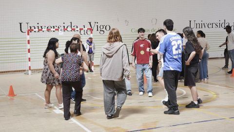Jóvenes y mayores compartieron juegos durante todo el día
