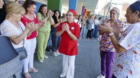 Rosa se despide despus de 46 aos cocinando en el CEIP Progreso de Catoira
