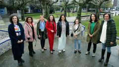 De izquierda a derecha, Mar�a Ferreir�s (PSOE de Valga), Mar�a Vales (PSOE de Vilanova), Ana Granja (PP de Vilagarc�a), Sabela Fole (PP de Cambados), Marta Gir�ldez (PSOE de Meis), Mar�a de la O Fern�ndez (Podemos Vilagarc�a), Maite Tocino (BNG de Pontecesures) y Marta Lucio (PP de Meis). Las candidatas se reunieron ayer en Vilagarc�a a petici�n de La Voz de Galicia. 