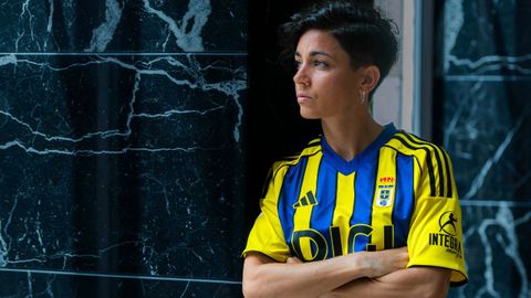 Segunda equipaci�n del Real Oviedo 25/26