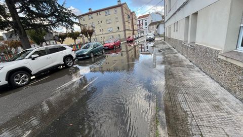 El agua en la zona pr�xima al Grupo Brigantium, que siempre es el m�s afectado por estos sucesos.
