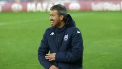 Rubn Domnguez dirigiendo un partido desde el banquillo