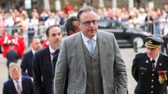 El primer ministro belga Bart de Weber, a su llegada a la catedral del St. Michael y St. Gudula, en Bruselas