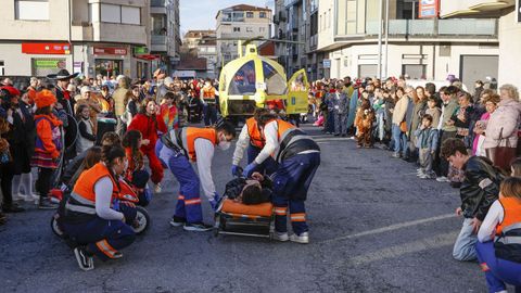 Gran desfile en Xinzo de Limia en el d�a grande del entroido
