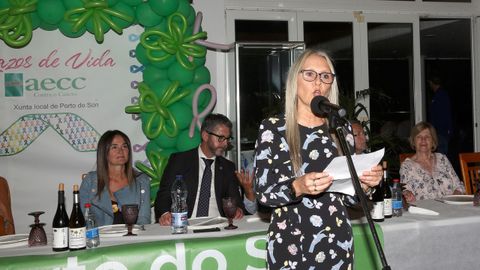 CENA BENEFICA ASOCIACION CONTRA EL CANCER DE PORTO DO SON EN EL CLUB NAUTICO DE PORTOSIN