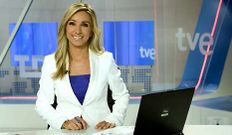 Marta Jaumandreu presenta desde septiembre el �Telediario 2�.