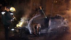 Incendio de coches en Os Tilos