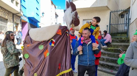 Un momento do desfile de Viana do Bolo.