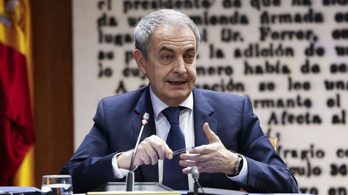El expresidente Jos� Luis Rodr�guez Zapatero durante su comparecencia en la comisi�n de investigaci�n del Senado