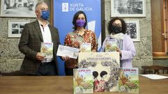 Valent�n Garc�a, Marta Lado y Bel�n L�pez en el pazo de San Roque.