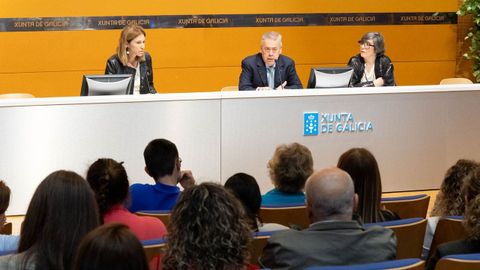 El conselleiro de Sanidade, Antonio G&oacute;mez Caama&ntilde;o, en el acto de toma de posesi&oacute;n de los nuevos inspectores y subinspectores de Servicios Sanitarios del Sergas.